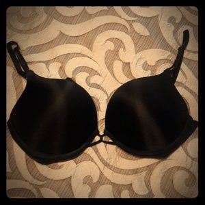 VICTORIA'S SECRET Miraculous Push Up Plunge Bra